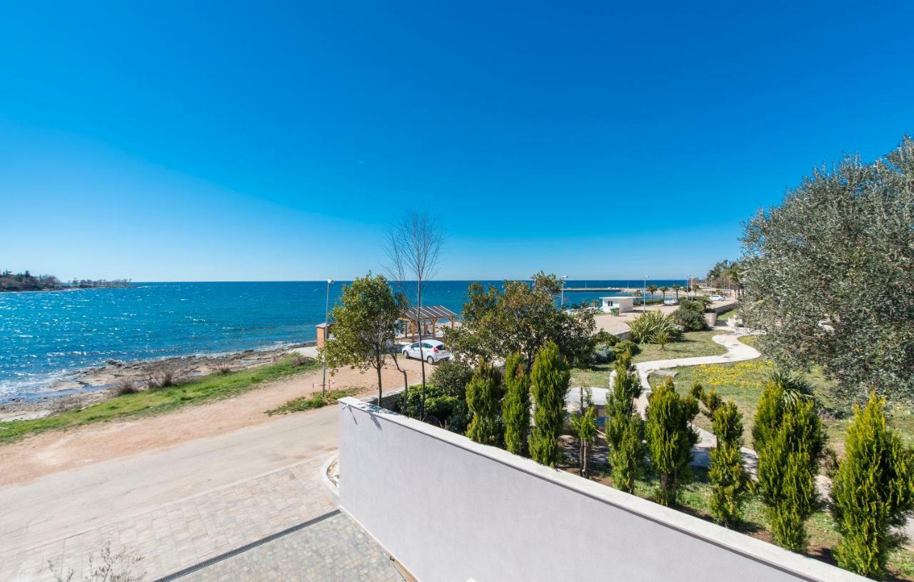Villa Punta Mulino Ловречица Экстерьер фото